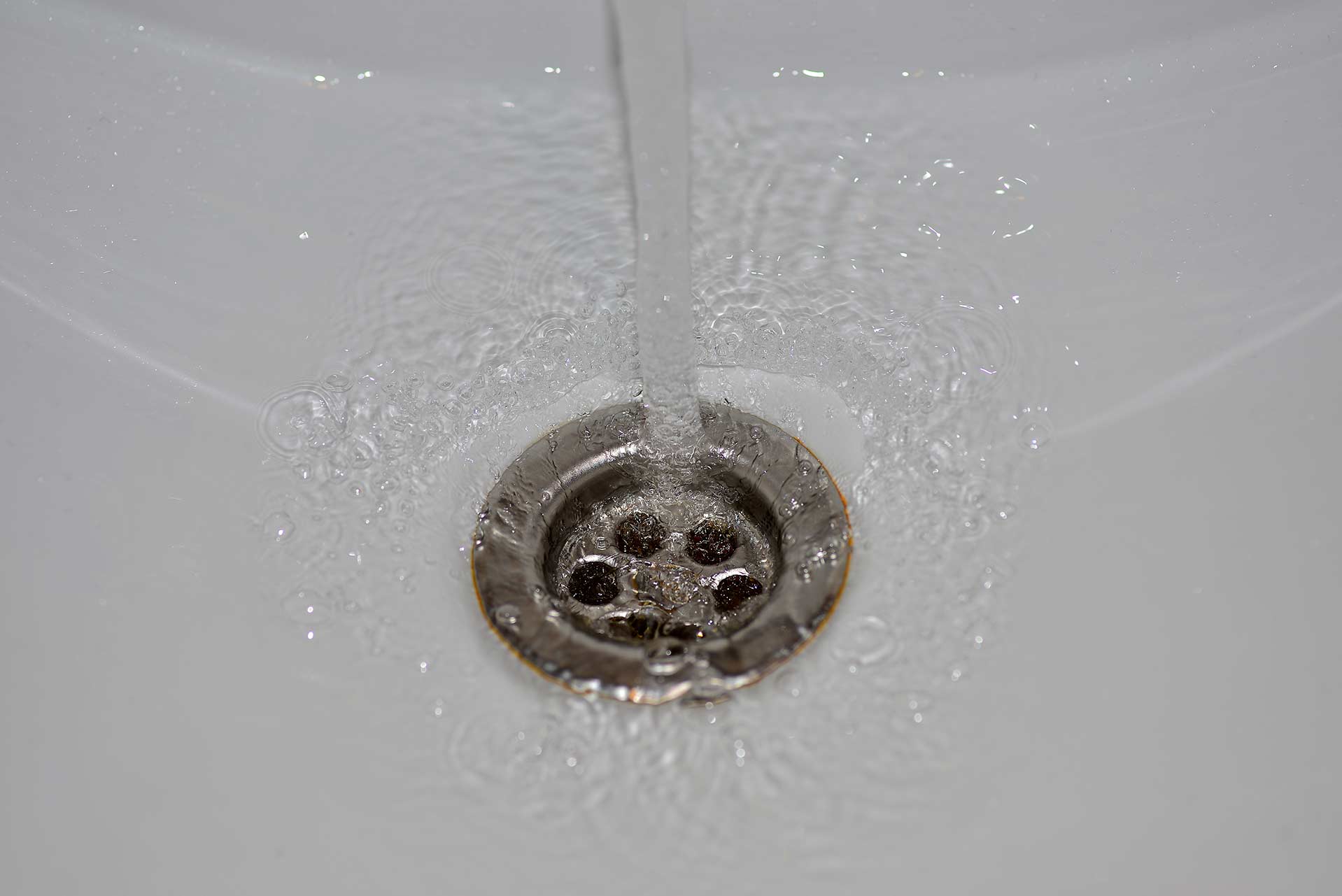 A2B Drains provides services to unblock blocked sinks and drains for properties in Balham.